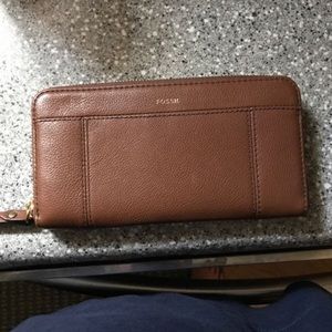 Fossil wallet